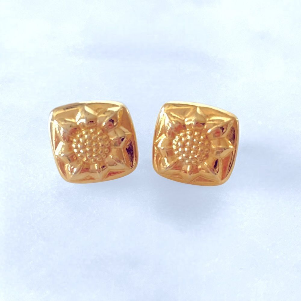 Liz Claiborne Gold Sunflower Earrings
